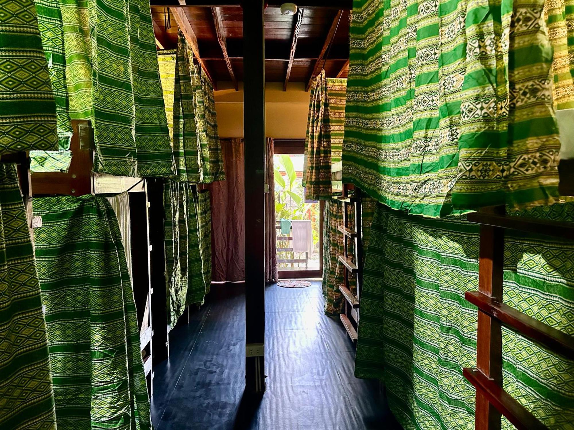 Ilakai Hostel General Luna  Extérieur photo